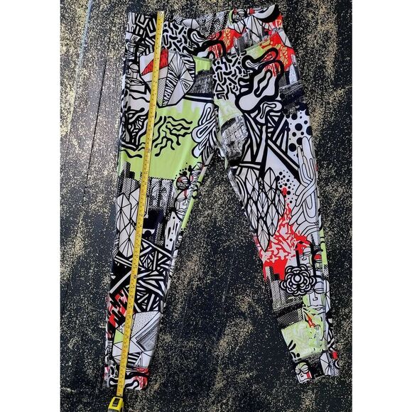 Reebok size M speedwick colorful athletic leggings! - Picture 3 of 3